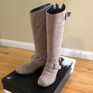 Taupe colored boots SOLD